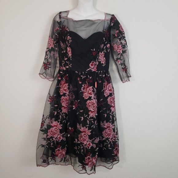Chi Chi Adalee Women's Dress 8 Black Floral Embroidered Fairy Ethereal Whimsical - Picture 1 of 11